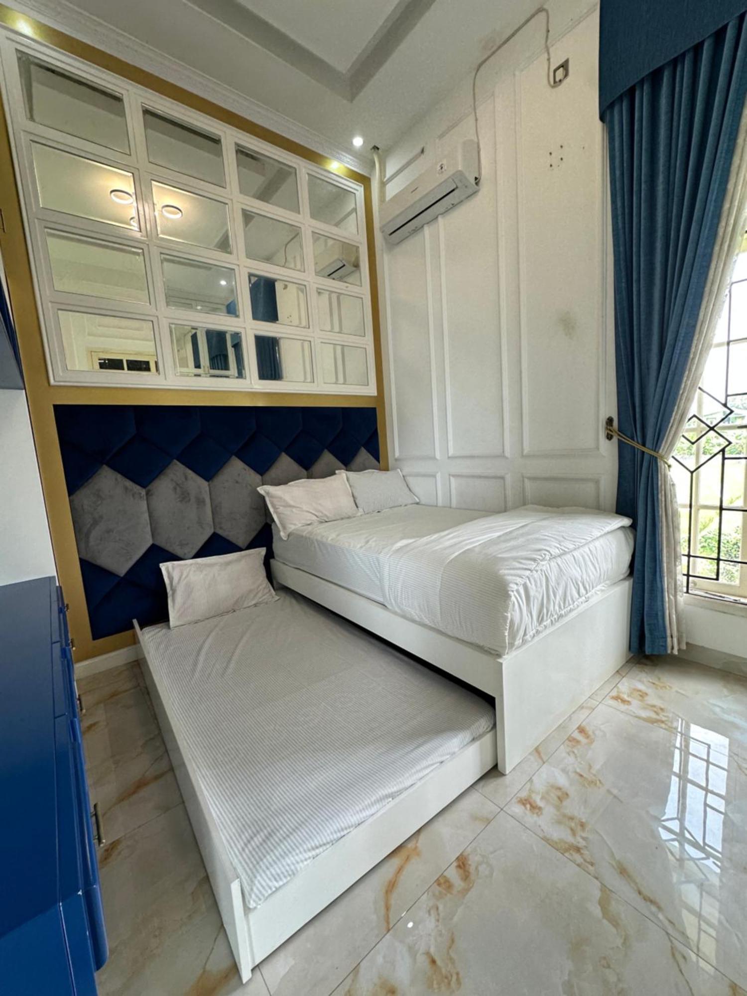 Villa Rumah Putih Jogja ジョグジャカルタ エクステリア 写真